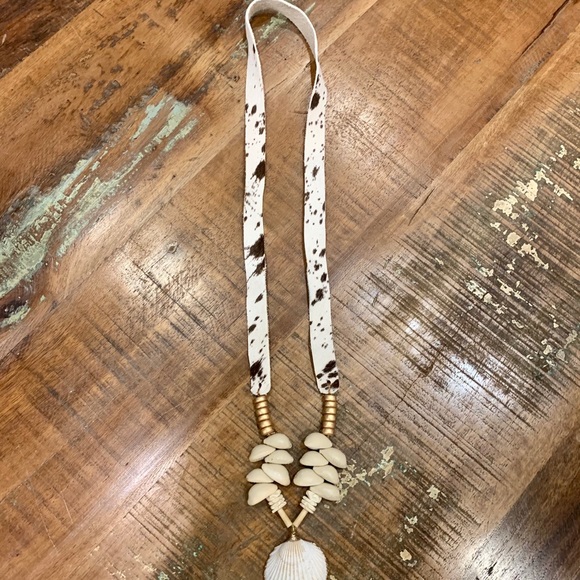 🌾 SALE! Hair on Hide Strap Necklace - Picture 5 of 6